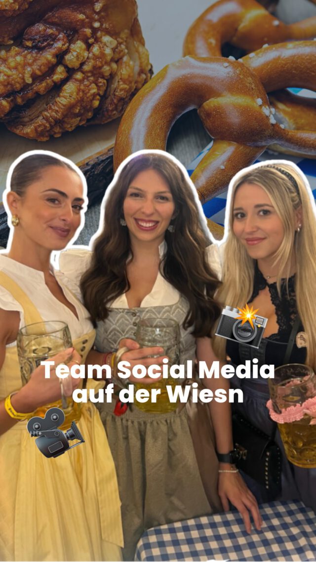First things first 🤫📸 
#socialmedia #wiesn #oktoberfest #content #stadtsparkassemünchen