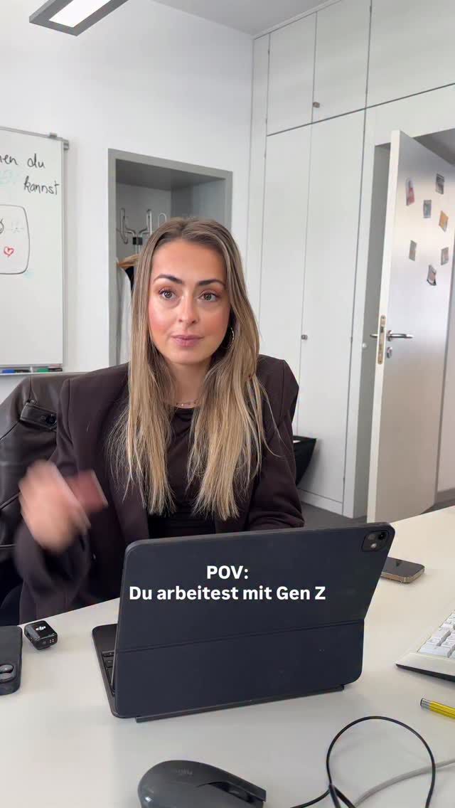 Communication is key 🫡✨

SEO: Gen Z Millenial Generationen Büro Trend Clock it Comedy Jugendsprache