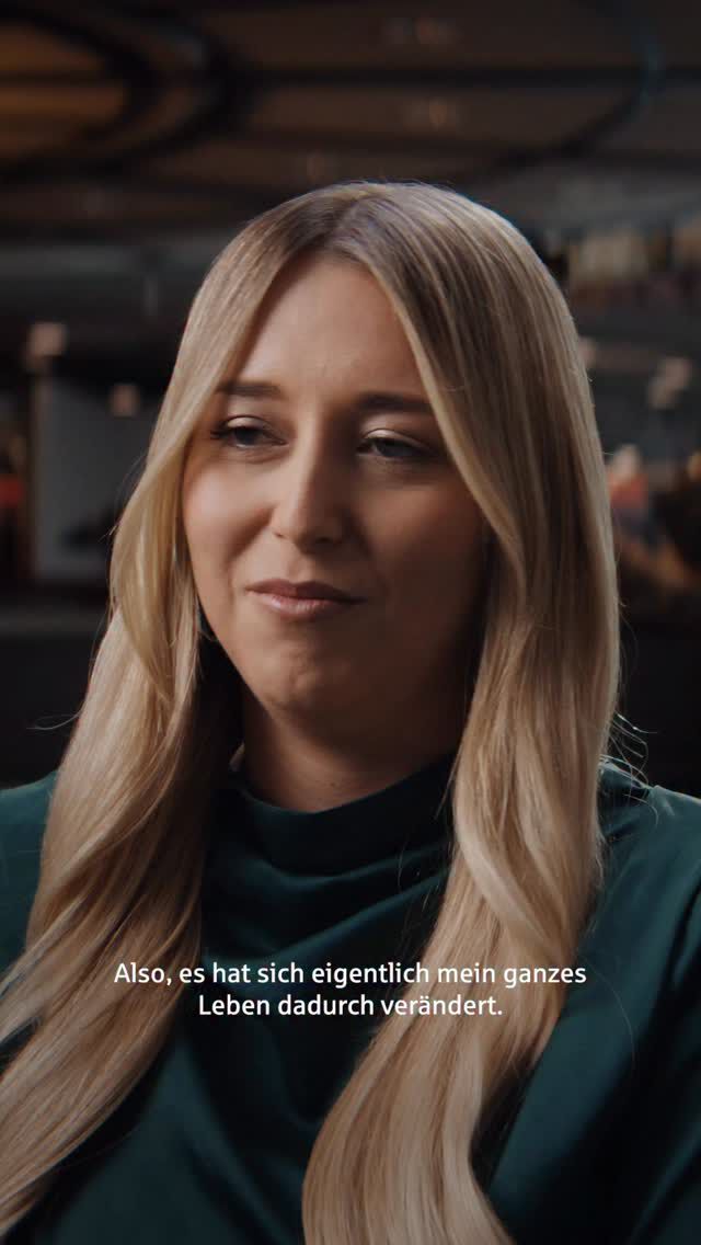 Vom Vertrieb ins Social-Media-Team? Yes, she did it! 🚀 Laura zeigt, dass Karrierewege im #TeamSSKM alles andere als langweilig sind.
 
Nach fast 10 Jahren im Vertrieb hat sie den Move gewagt – eine lebensverändernde Entscheidung. Und das Beste: Wir haben sie bei ihren Weiterbildungen voll unterstützt. 💪
 
Wie der Wechsel genau lief und warum Laura schon seit 2014 bei der Bank unserer Stadt ist?🍿 Watch the reel!
 
SEO: Stadtsparkasse München Ausbildung Karriere Weiterbildung Bank Ausbildung Förderung Vertrieb