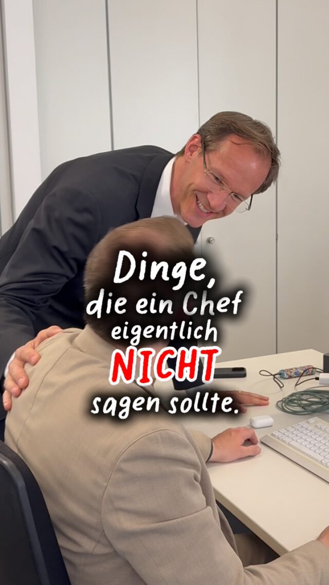Welchen Satz könnt ihr nicht mehr hören 🫣🤡🙃?

#sparkasse #chef #officehumor #bürohumor #boomer

SEO: Chef macht witzige Sprüche | Dinge, die ein Chef nicht sagen sollte | Corporate Life
