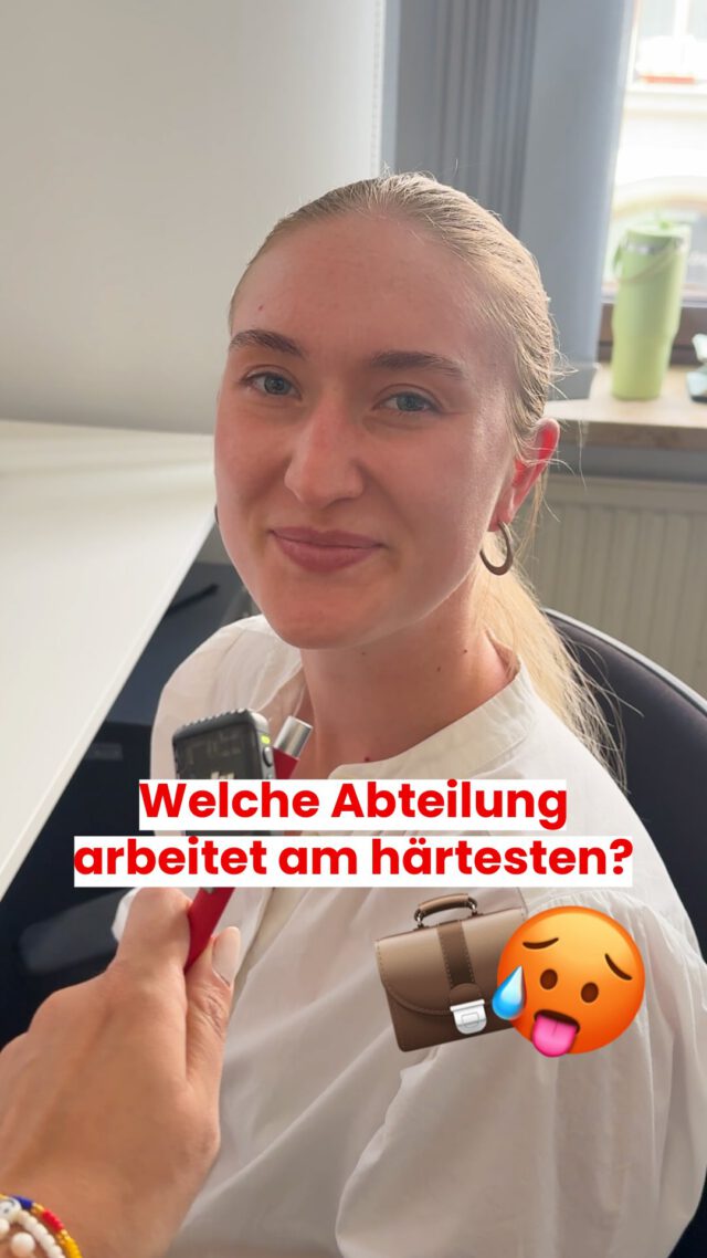 So schön, das von den Kolleg:innen zu hören 🥹❤️
Dafür geben wir uns jeden Tag Mühe 🤝

#socialmediateam #officeumfrage #socialmediatrend #überstunden

Wer arbeitet am härtesten? | Arbeiten bei der Sparkasse | Workload | Teamarbeit | Wertschätzung von Kollegen