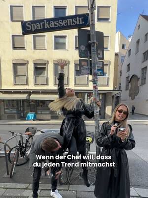 Passt so, oder? 🙃 #fyp #viral #trend #mauiwowie #stadtsparkassemünchen 