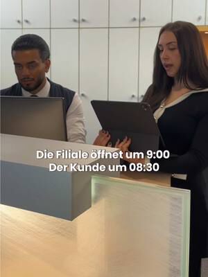 Bisschen früh dran Sportsfreund ☺️  #fyp #bank #büro #humor #kunde